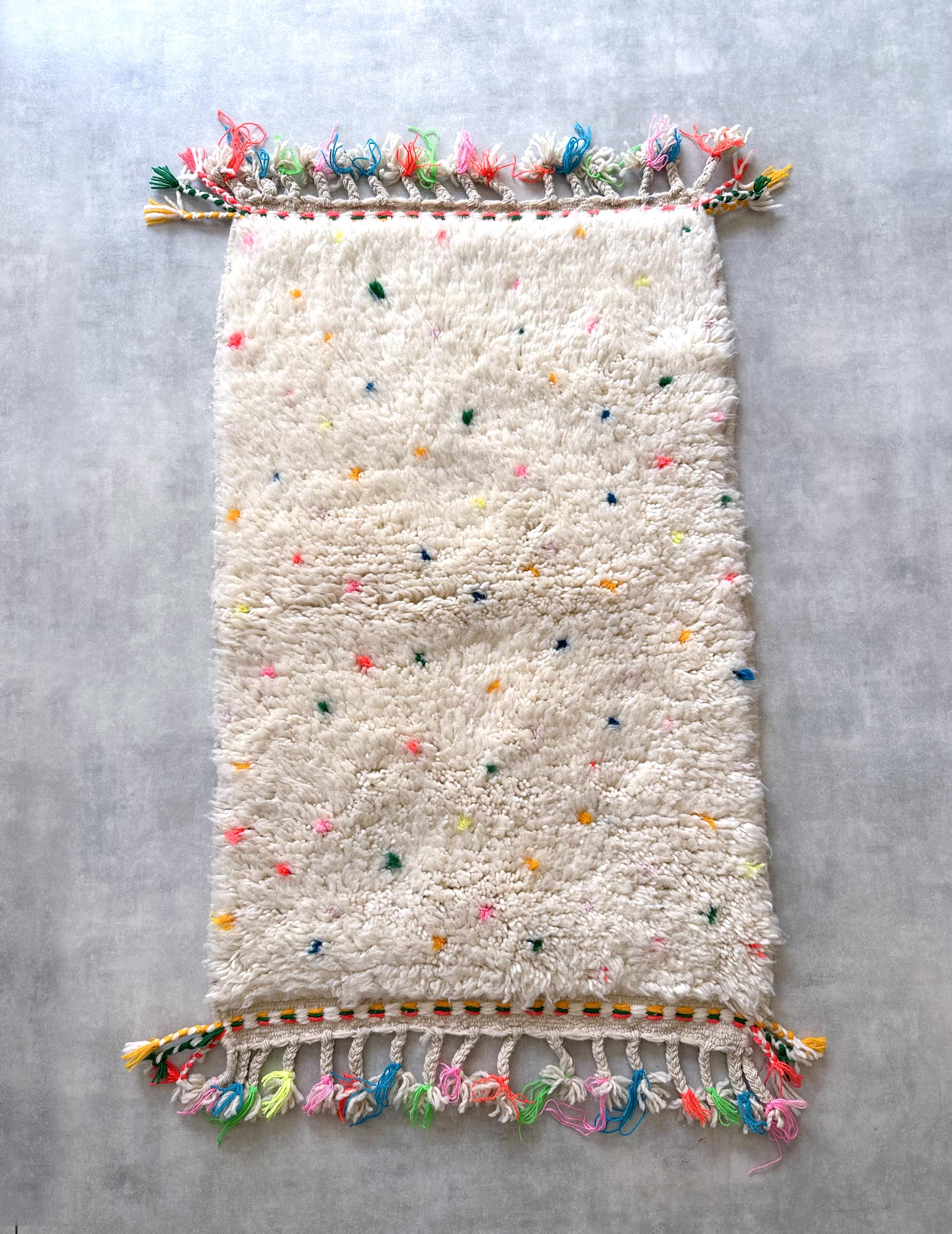 Dot rug – Zarabiya