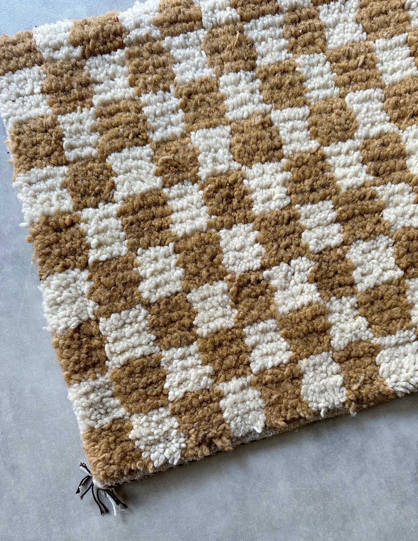 Checker cushion cover