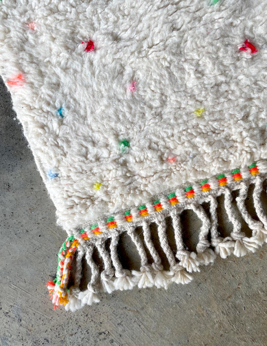 Dot rug