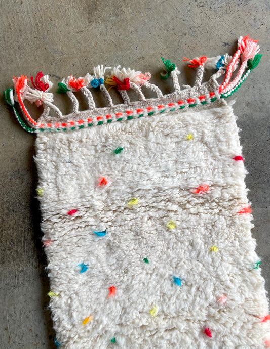 Dot rug