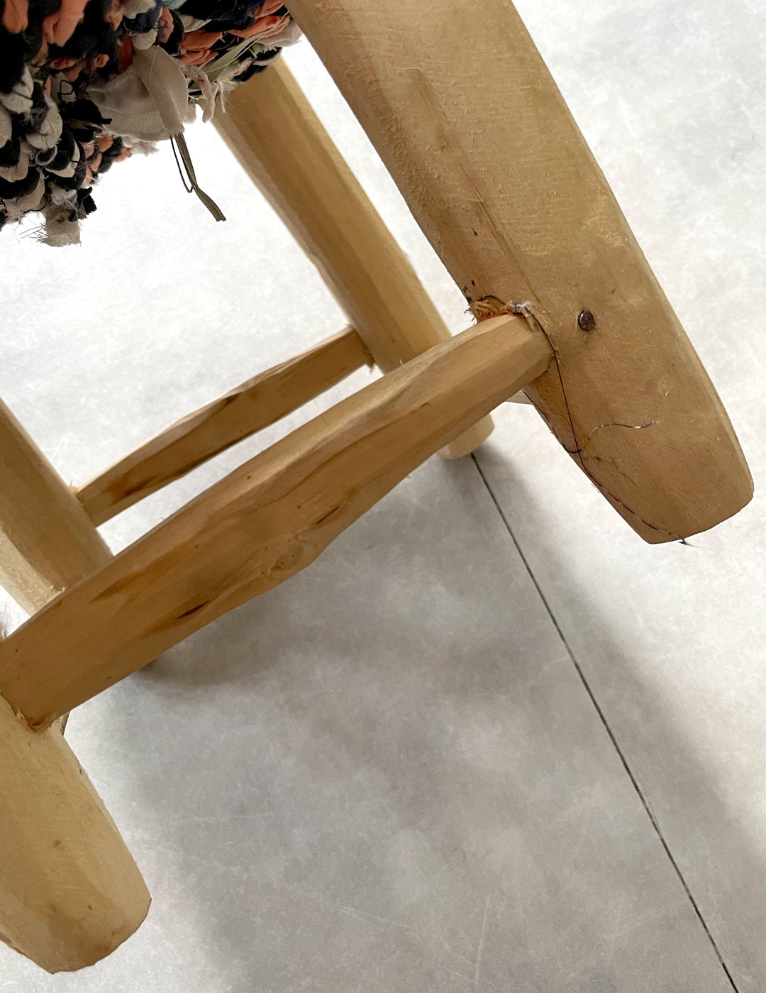 Handmade stool ( Mix colors )