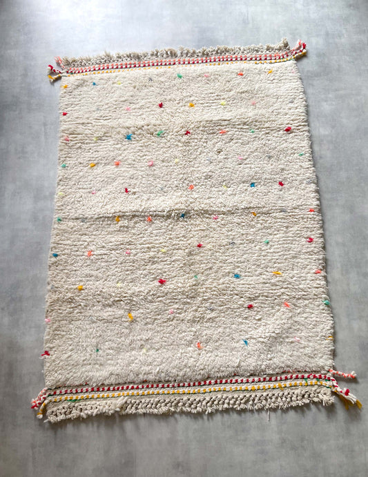Dot rug