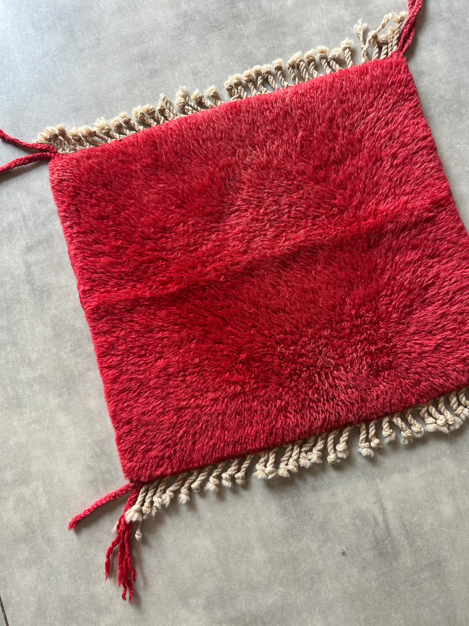 Mrirt rug