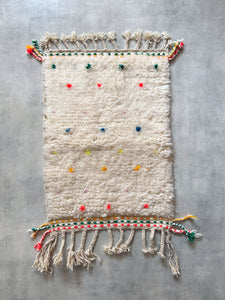 Dot rug