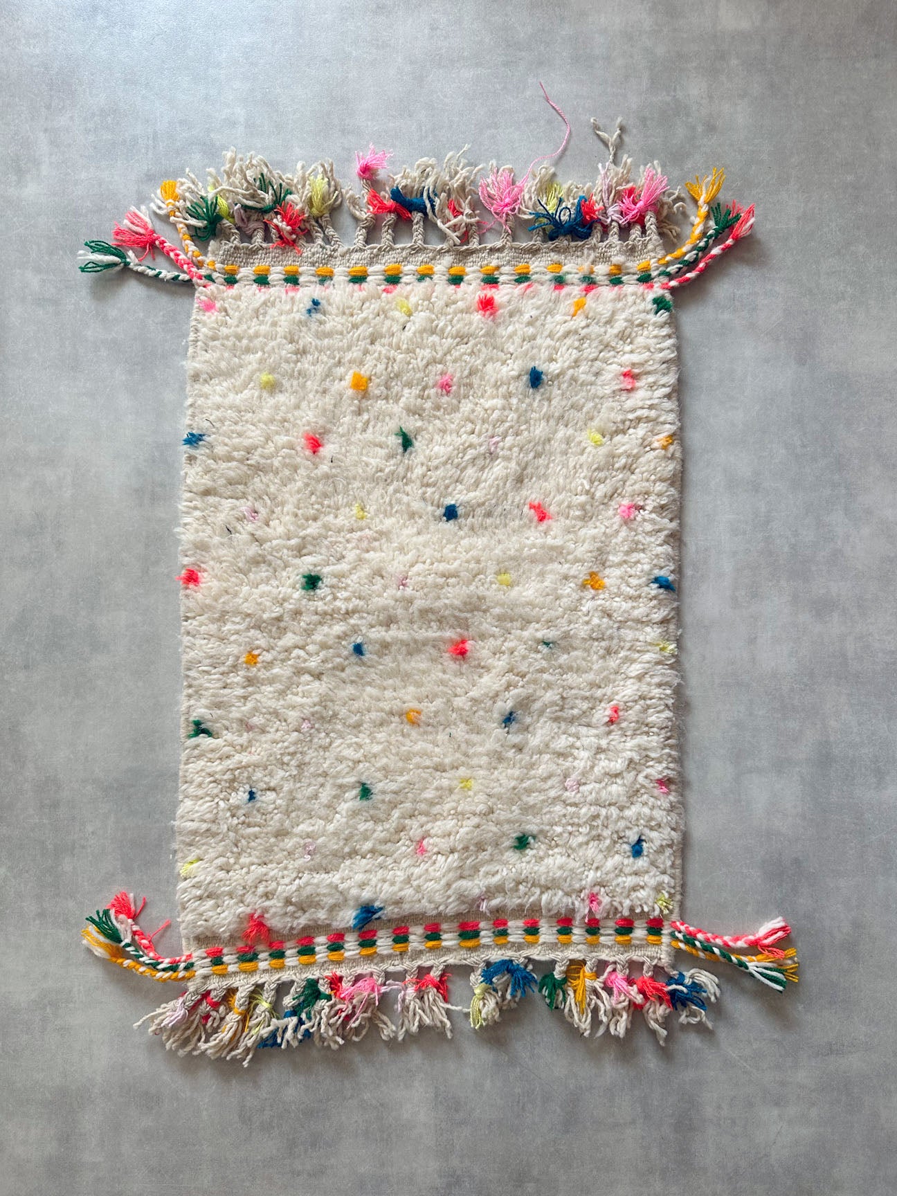 Dot rug
