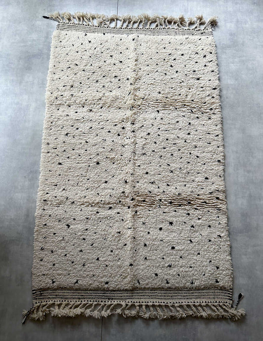 Dot rug