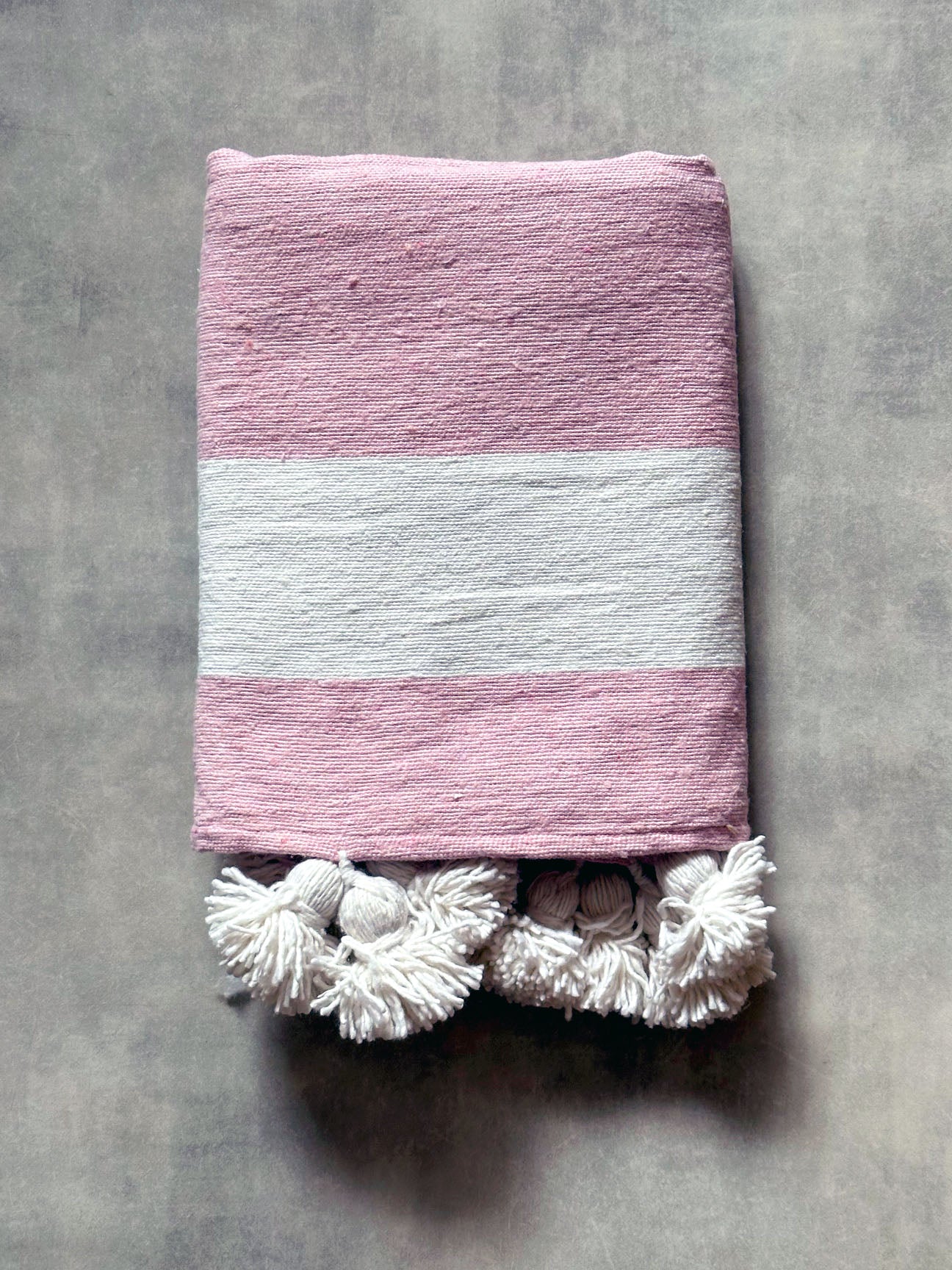 Pompom blanket