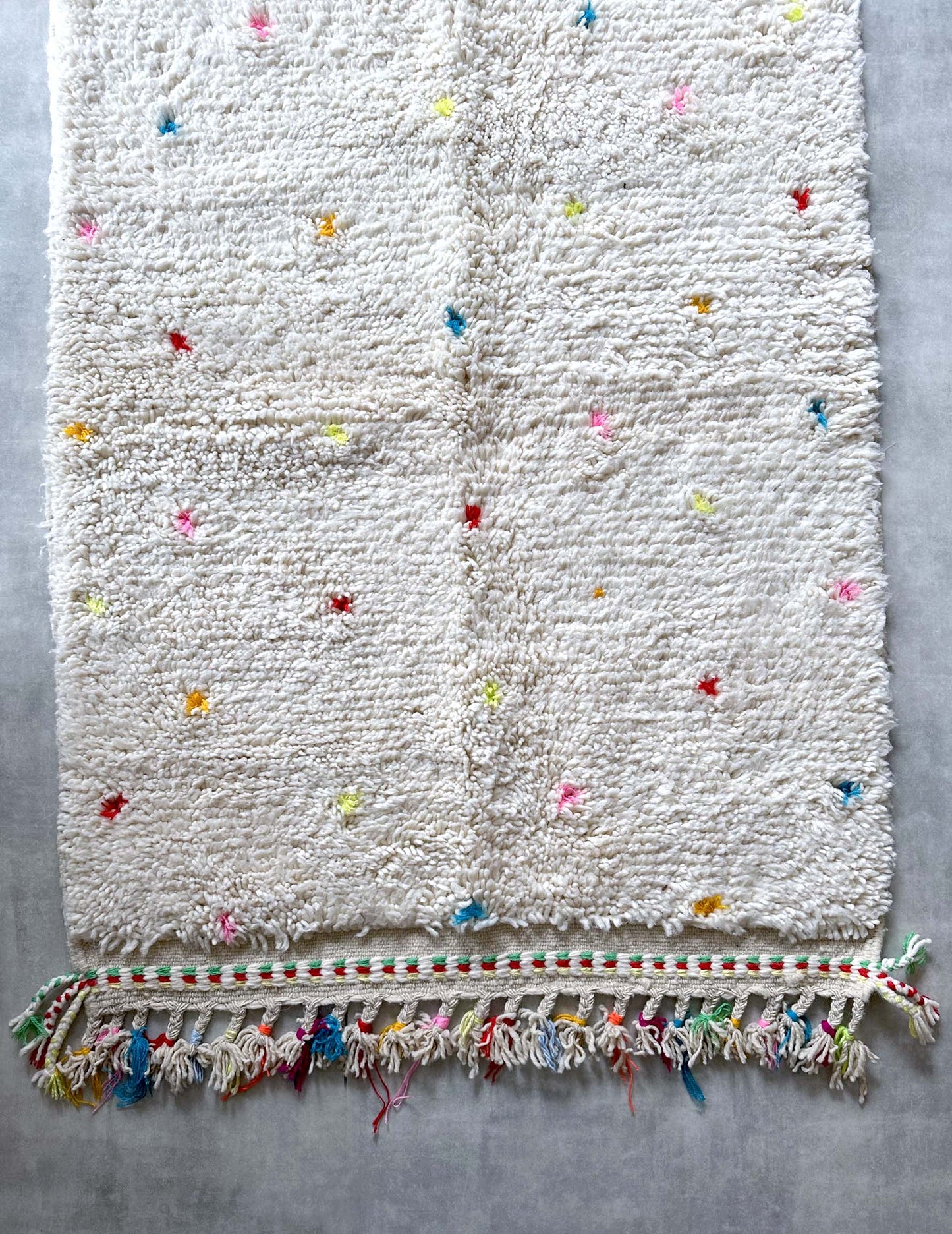 Dot rug
