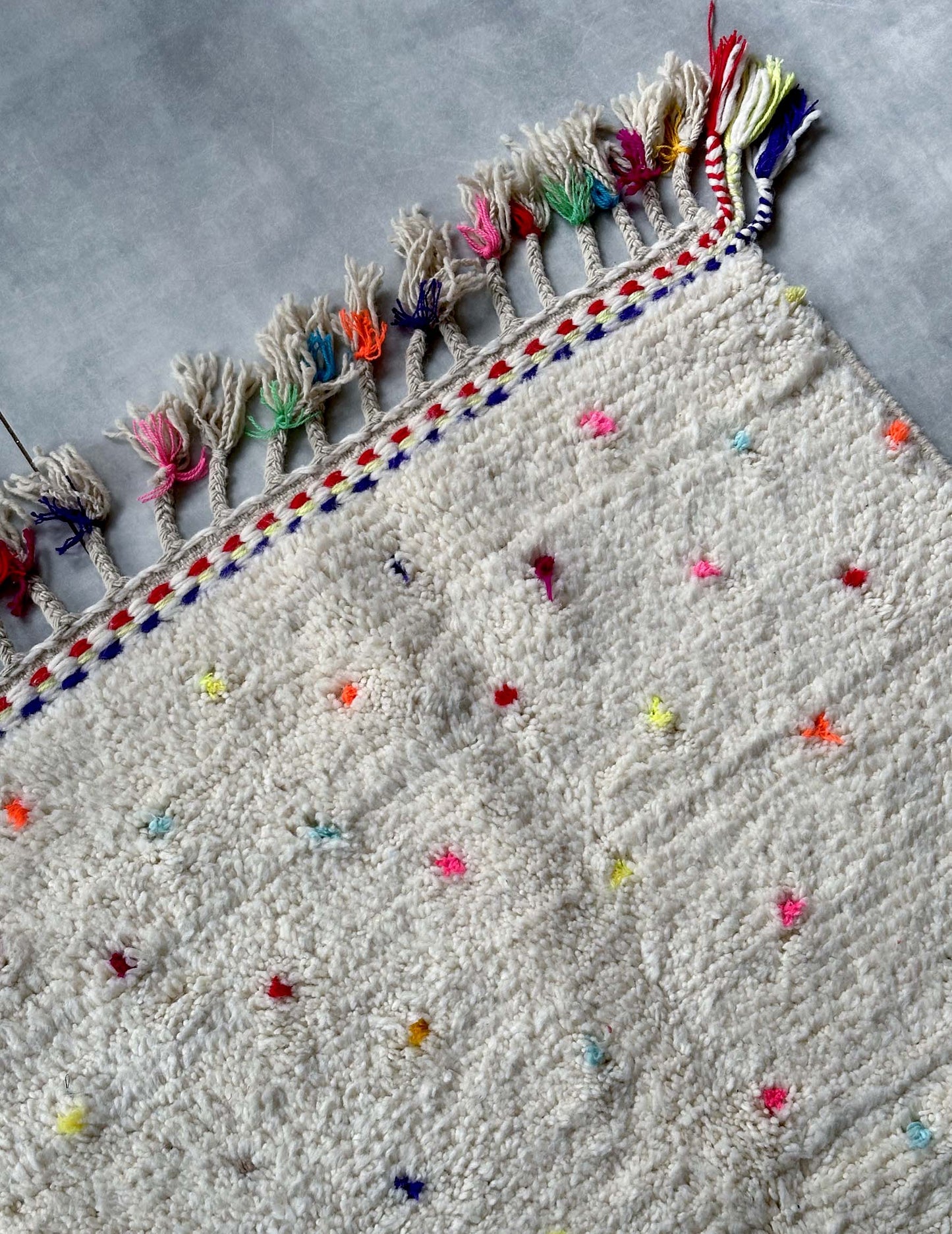 Dot rug