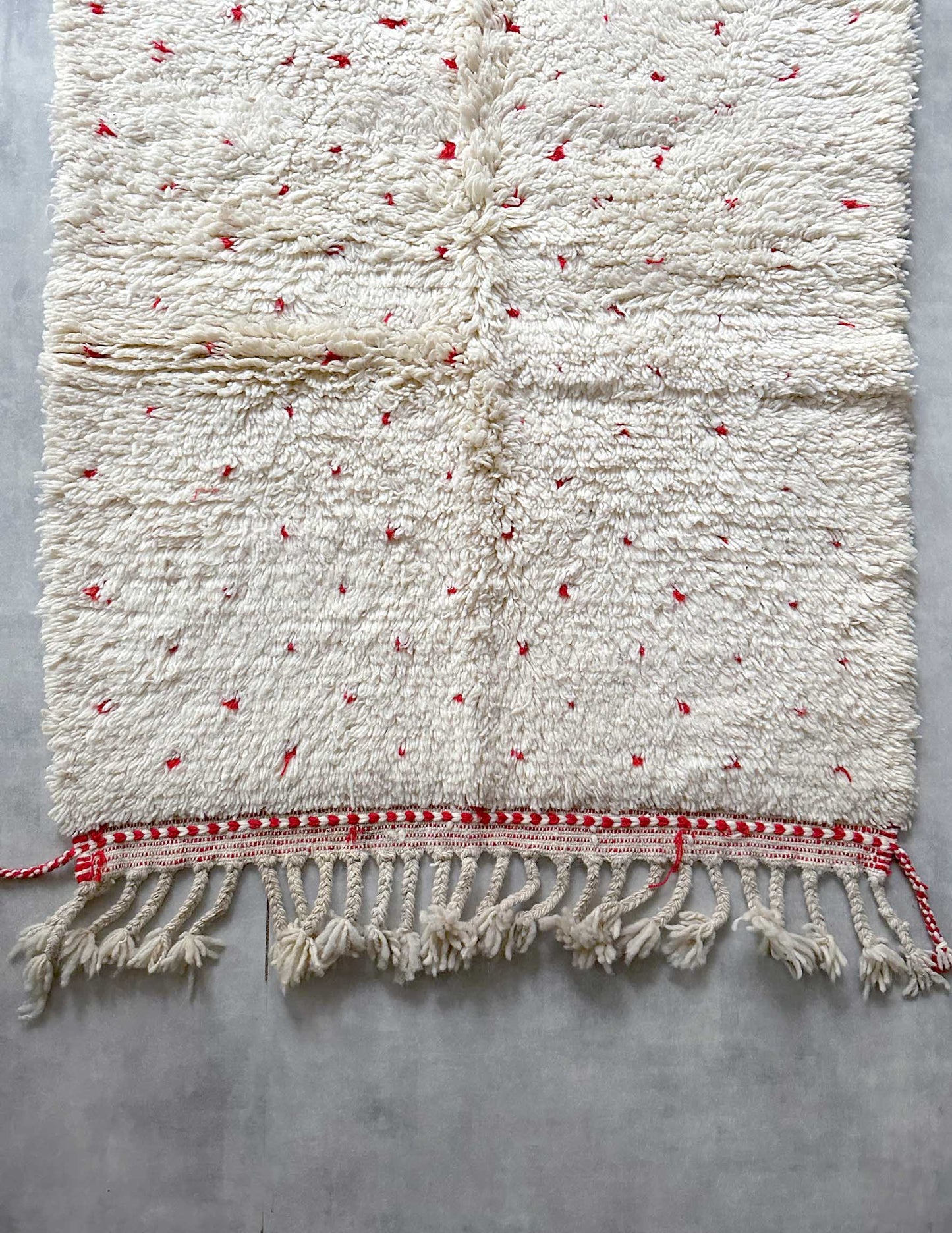 Dot rug