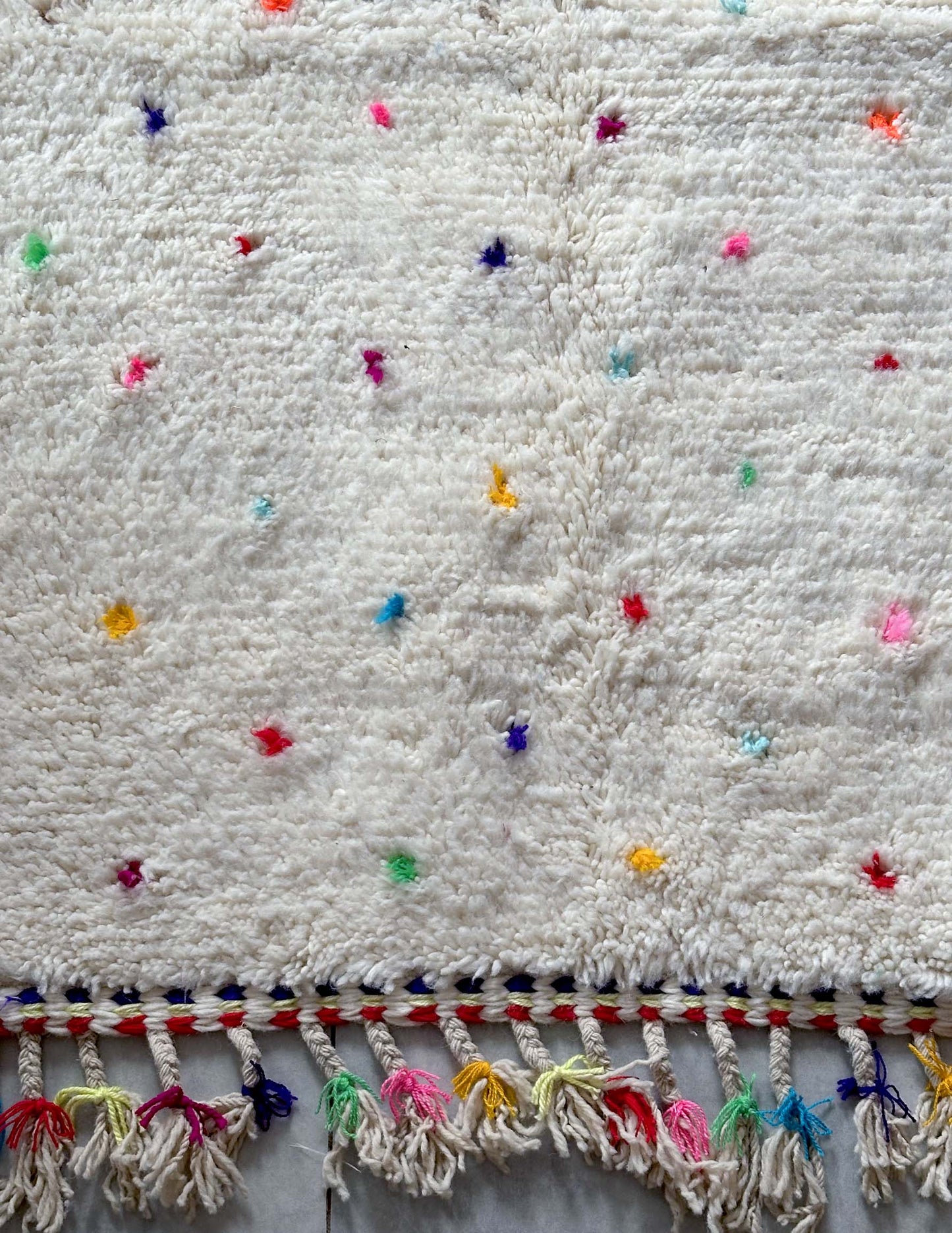 Dot rug