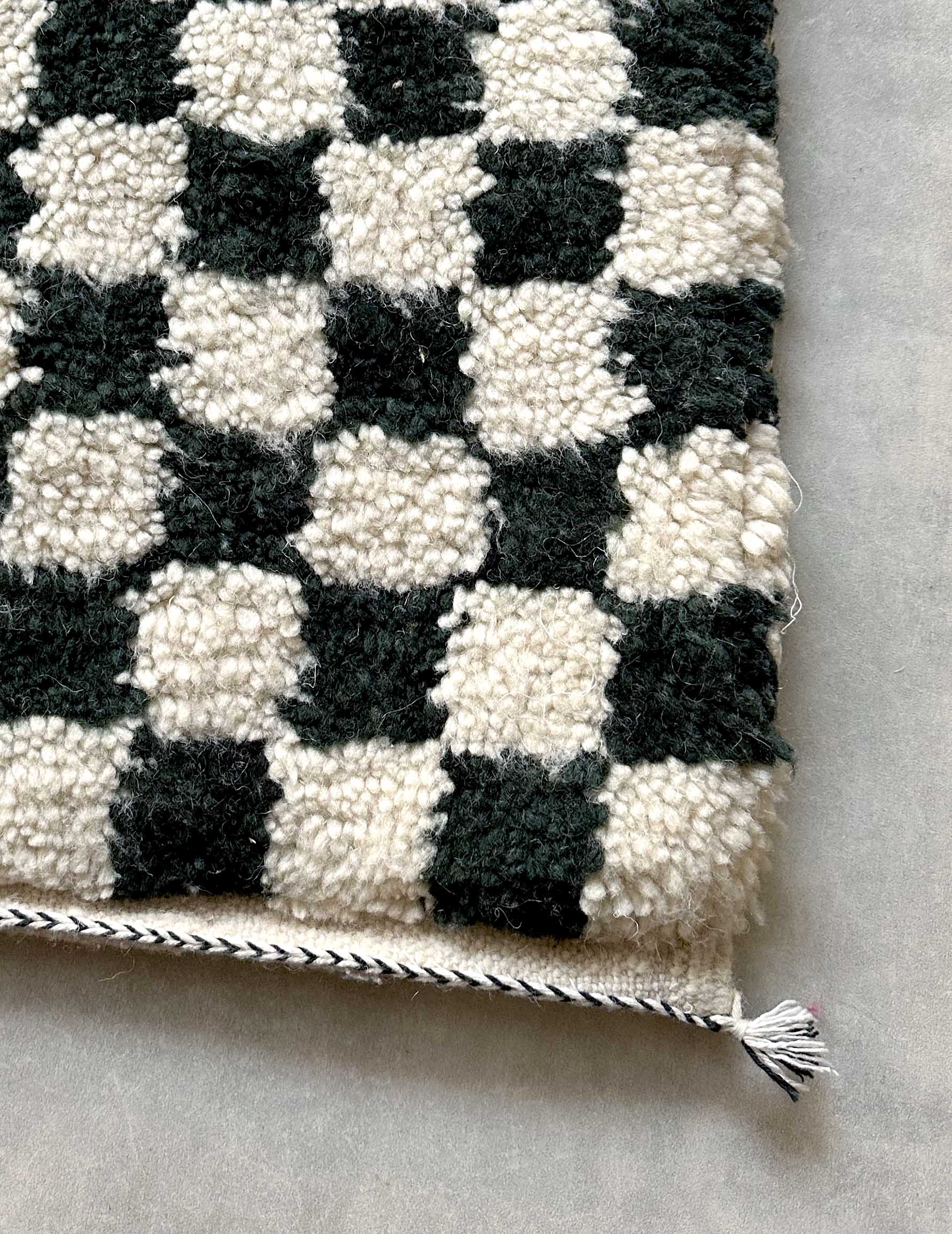 Checker cushion cover