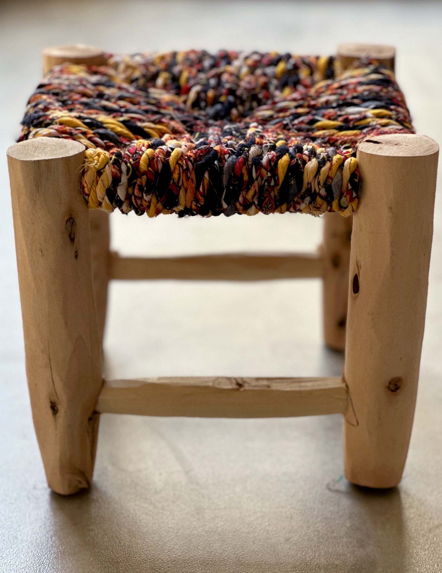 Handmade stool (Mix colors)