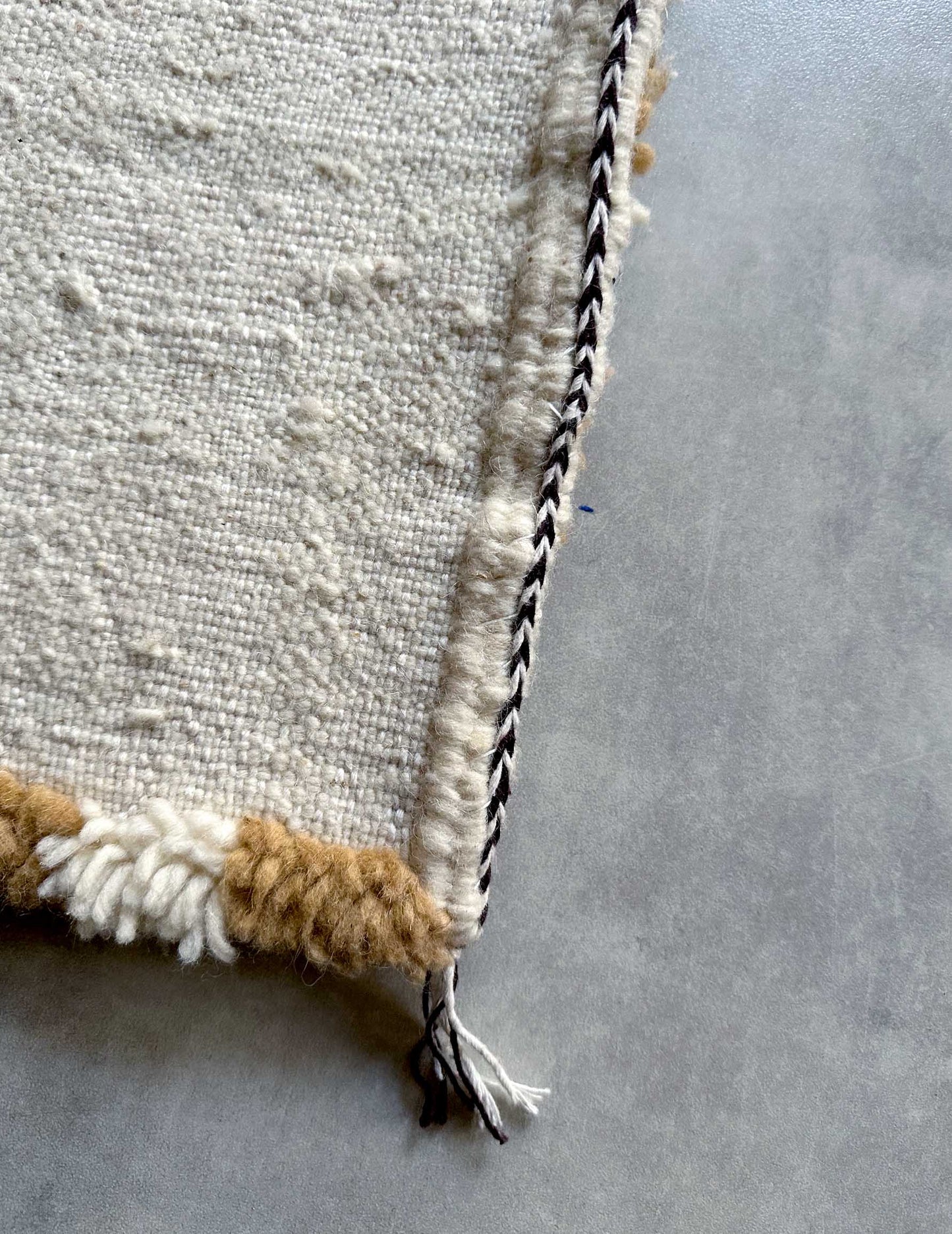 Checker cushion cover