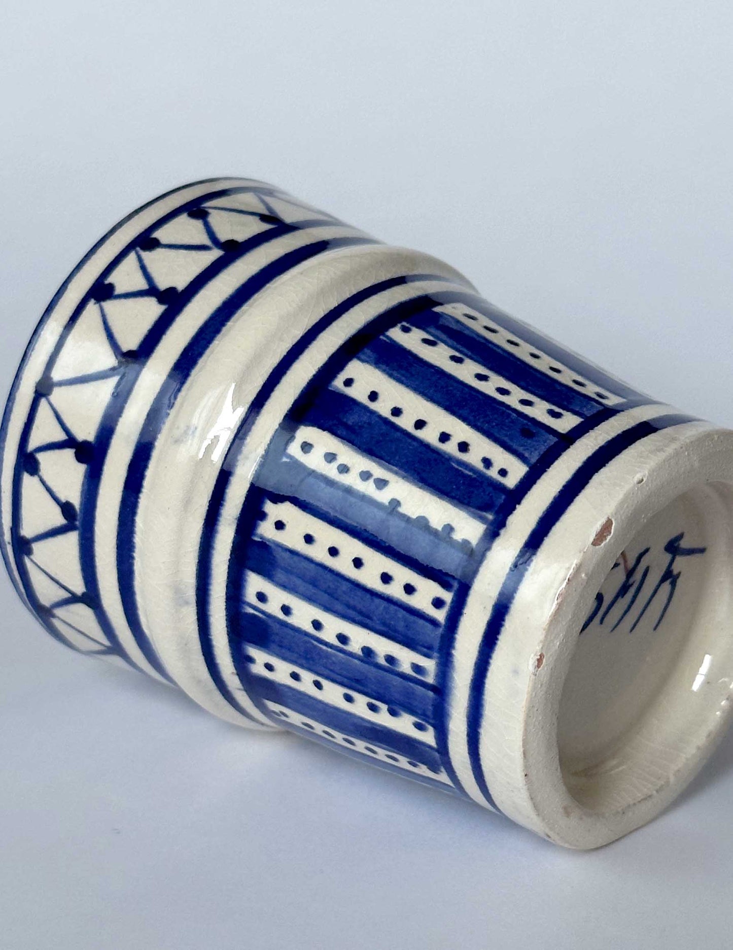 Ceramic cup
