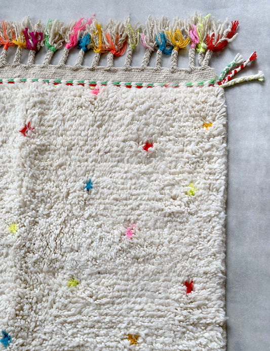 Dot rug
