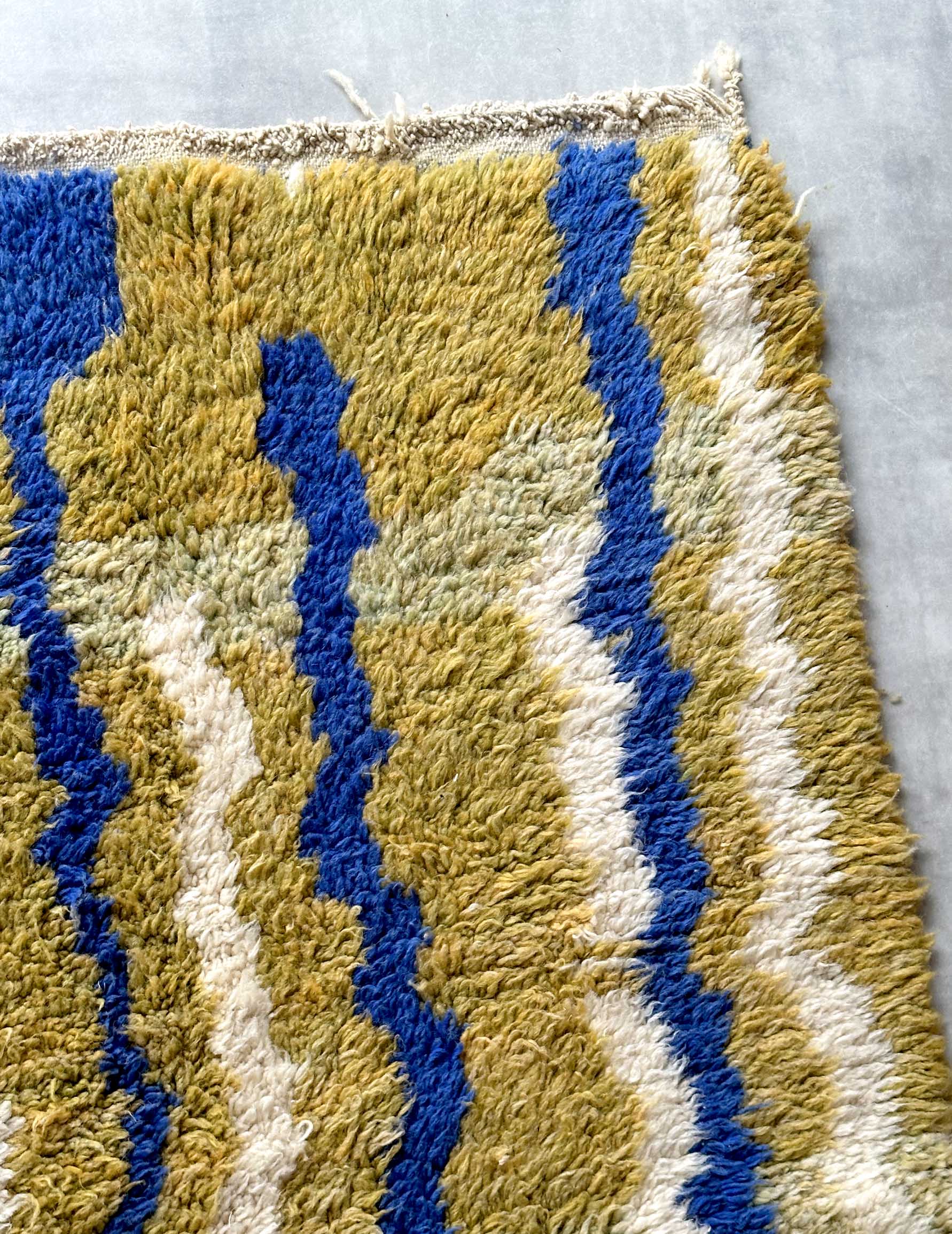 Abstract rug