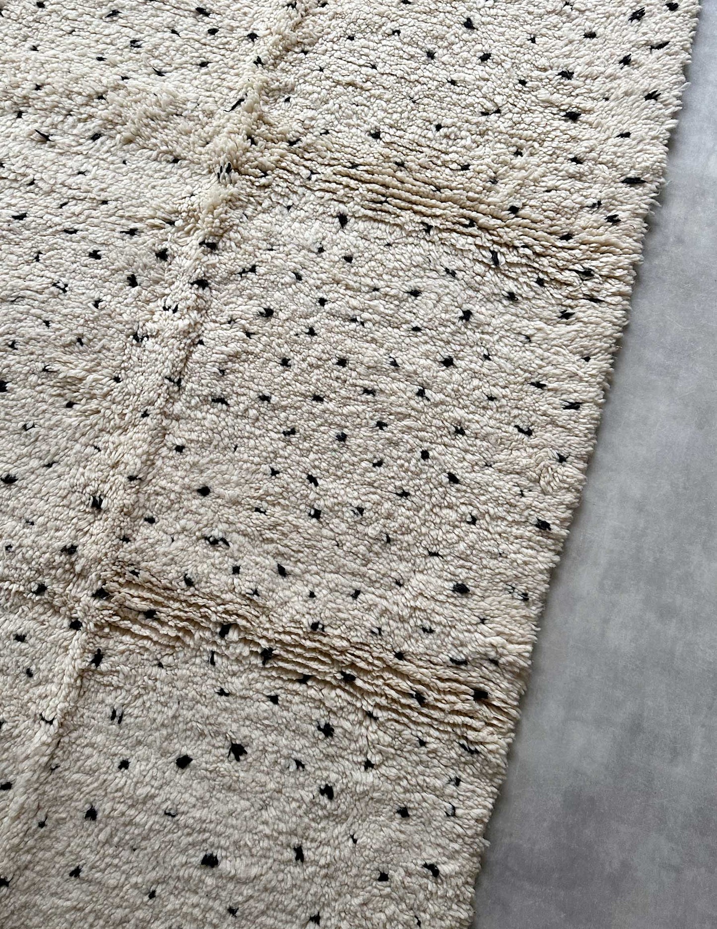 Dot rug