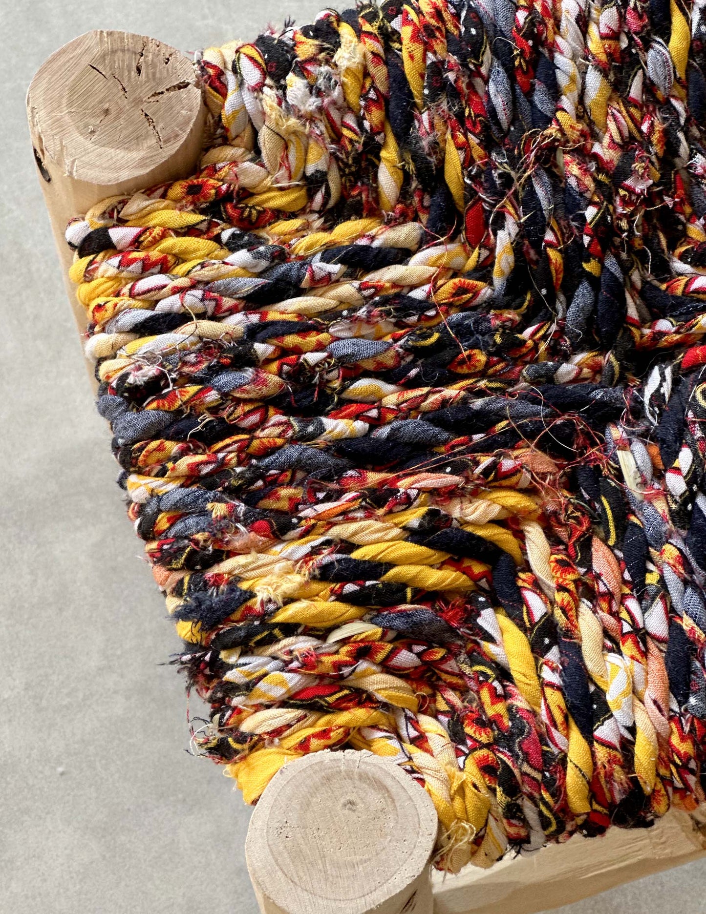 Handmade stool (Mix colors)