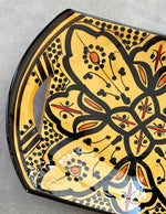 画像をギャラリービューアに読み込む, Handmade ceramic plate
