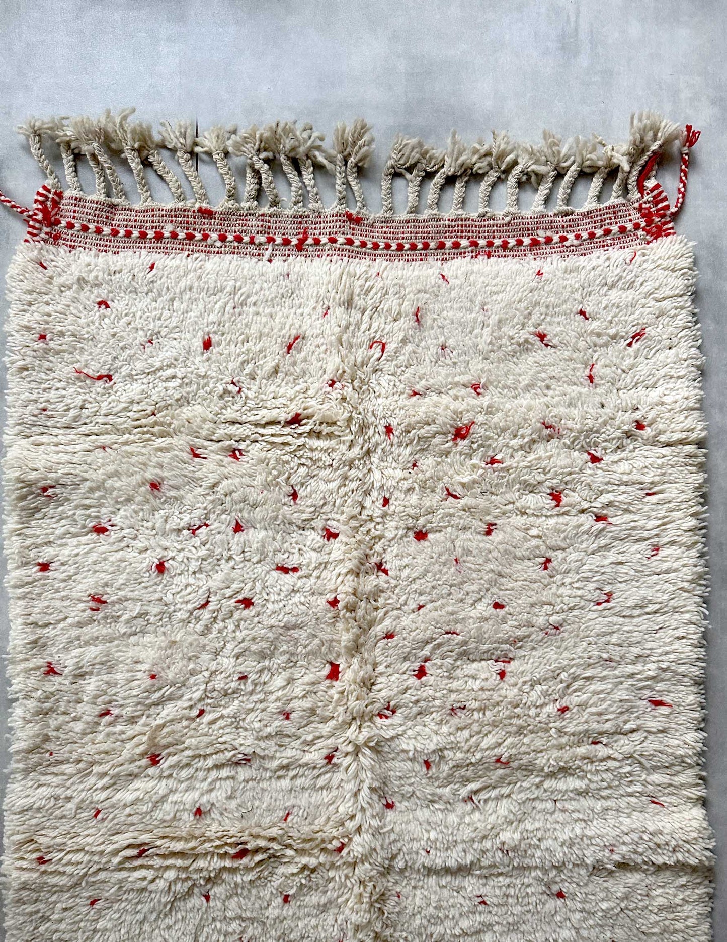 Dot rug
