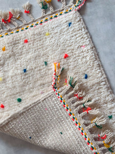 Dot rug