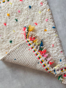 Dot rug