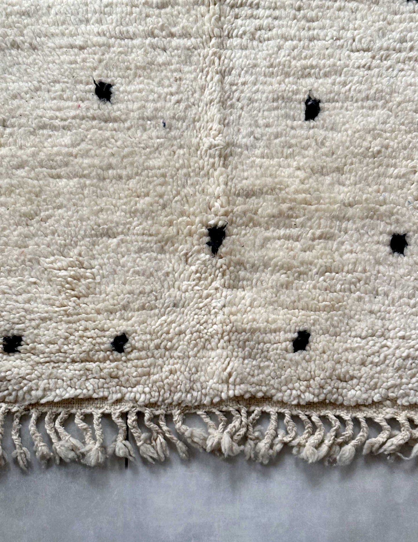 Dot rug