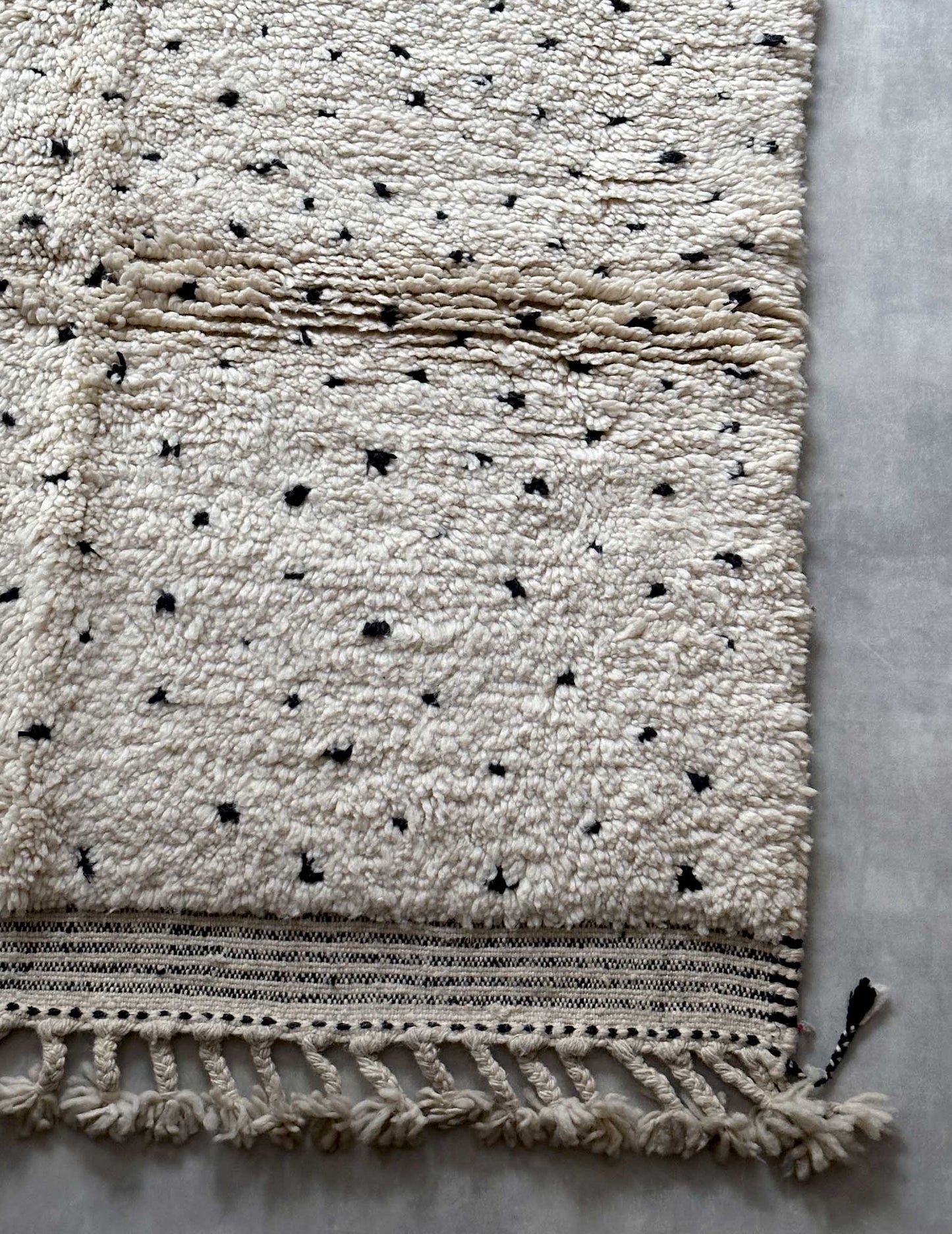 Dot rug