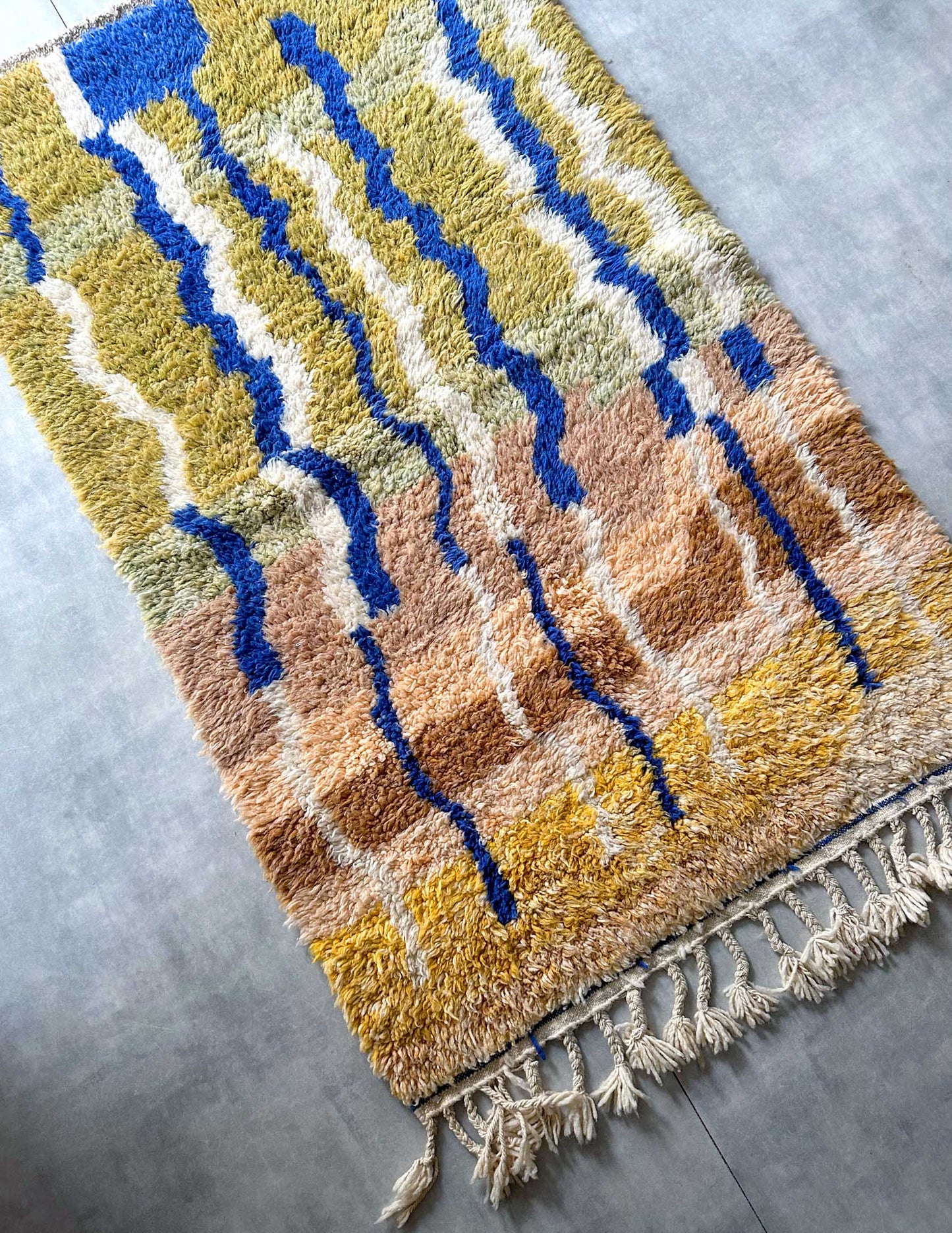 Abstract rug