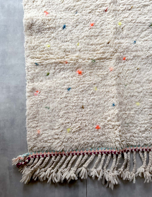 Dot rug