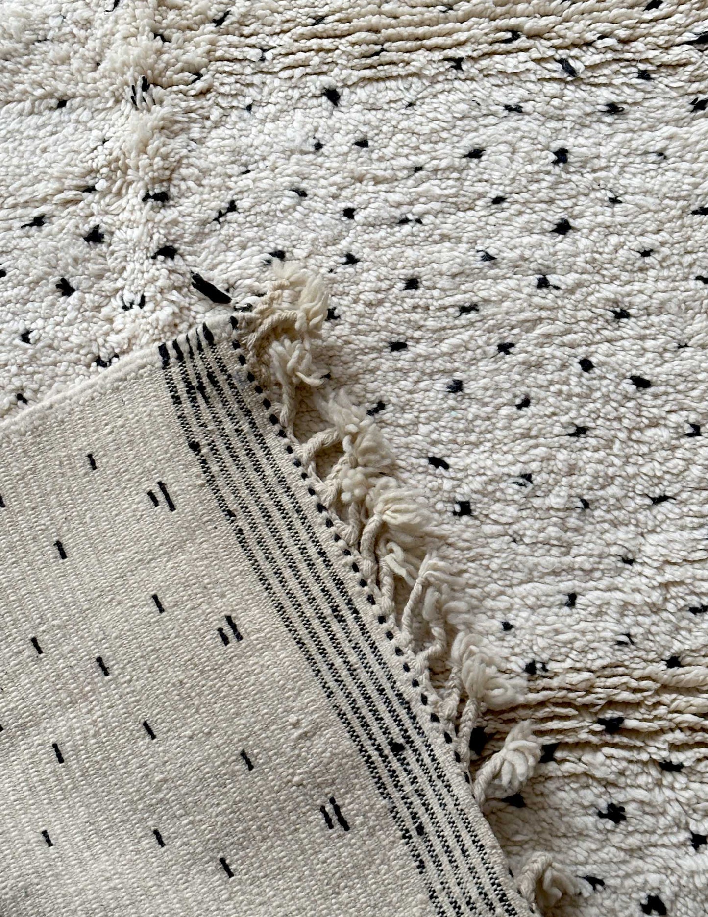 Dot rug