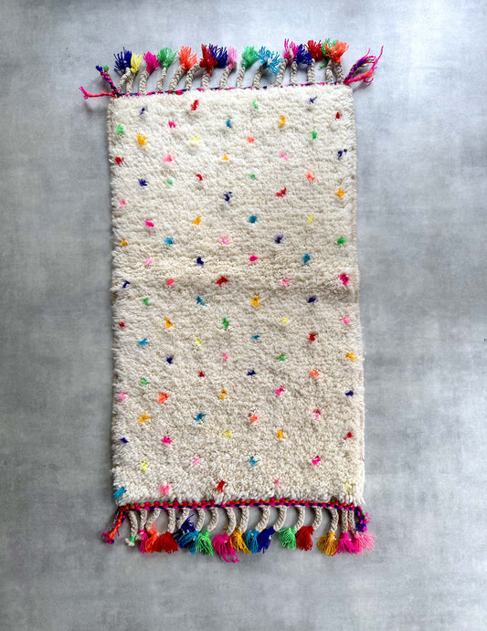 Dot rug