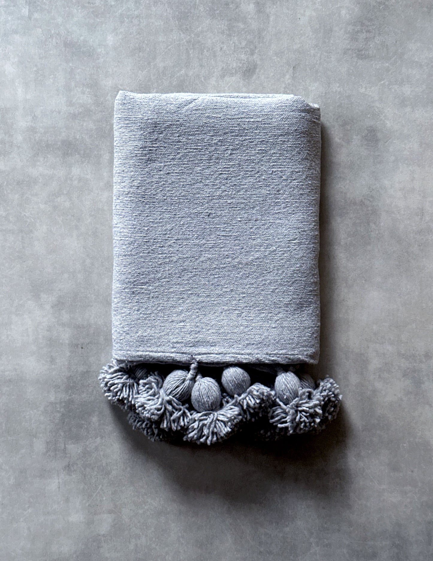 Pompom blanket (グレー)