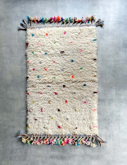 Dot rug