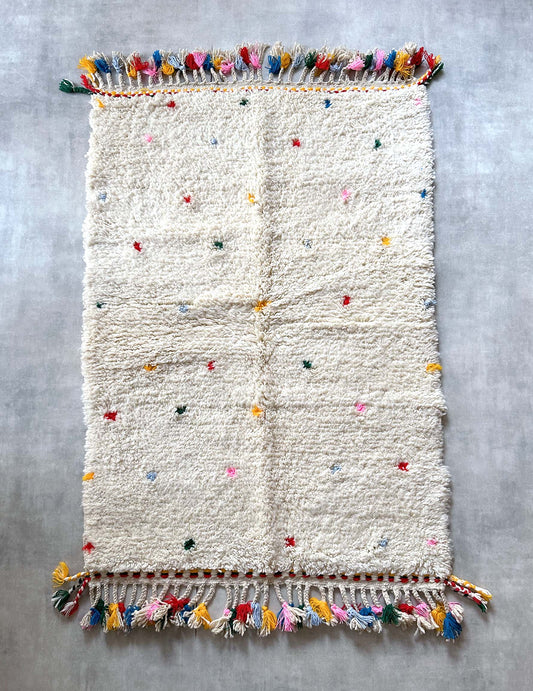 Dot rug