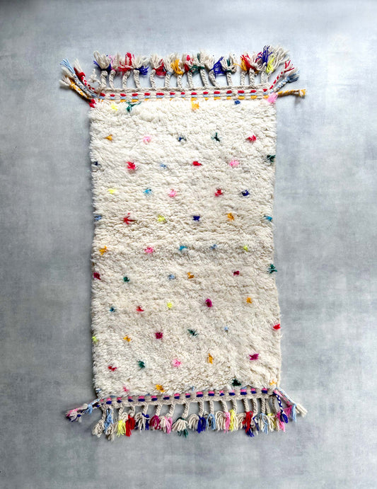Dot rug