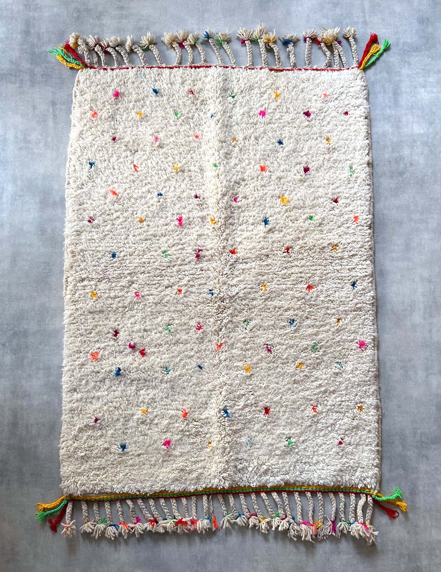Dot rug