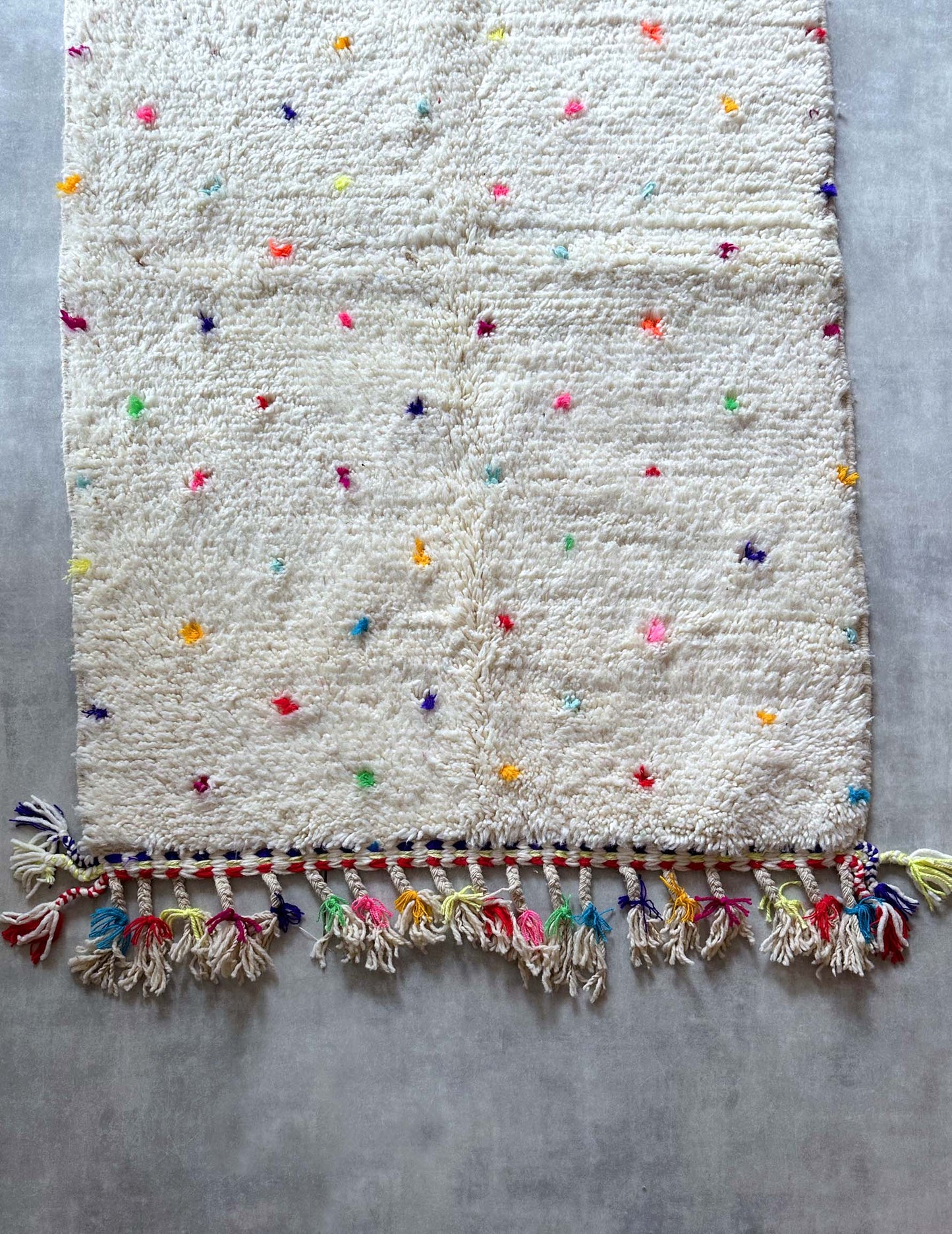 Dot rug