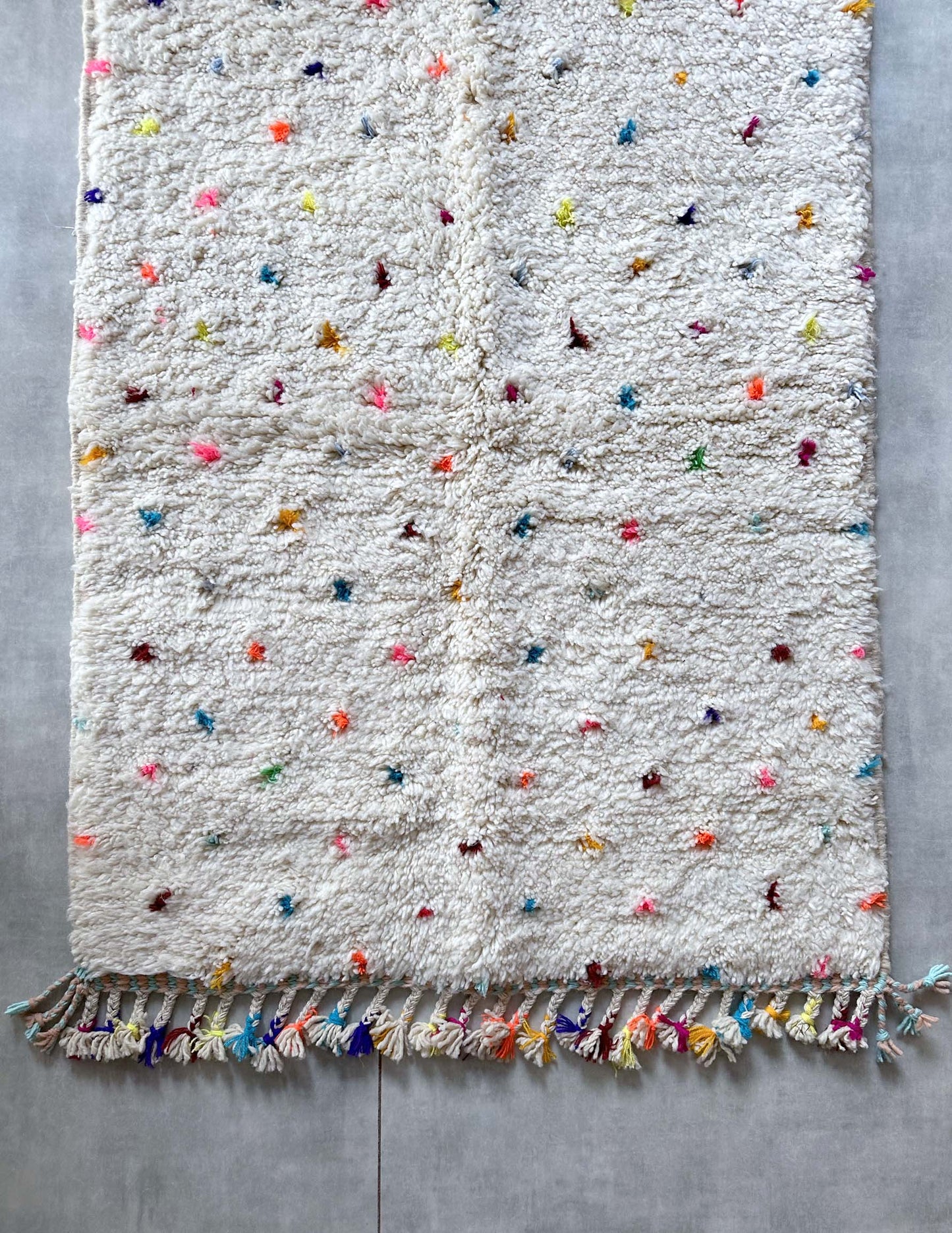 Dot rug