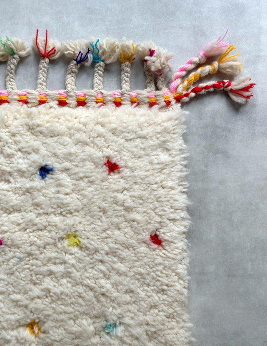 Dot rug