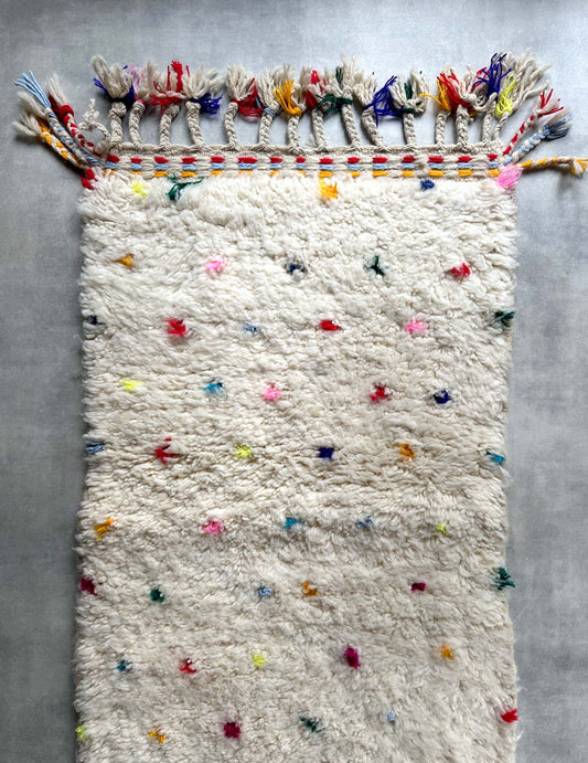 Dot rug
