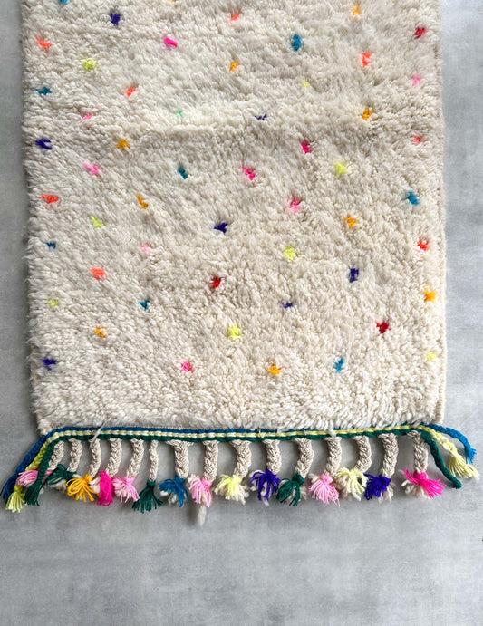 Dot rug