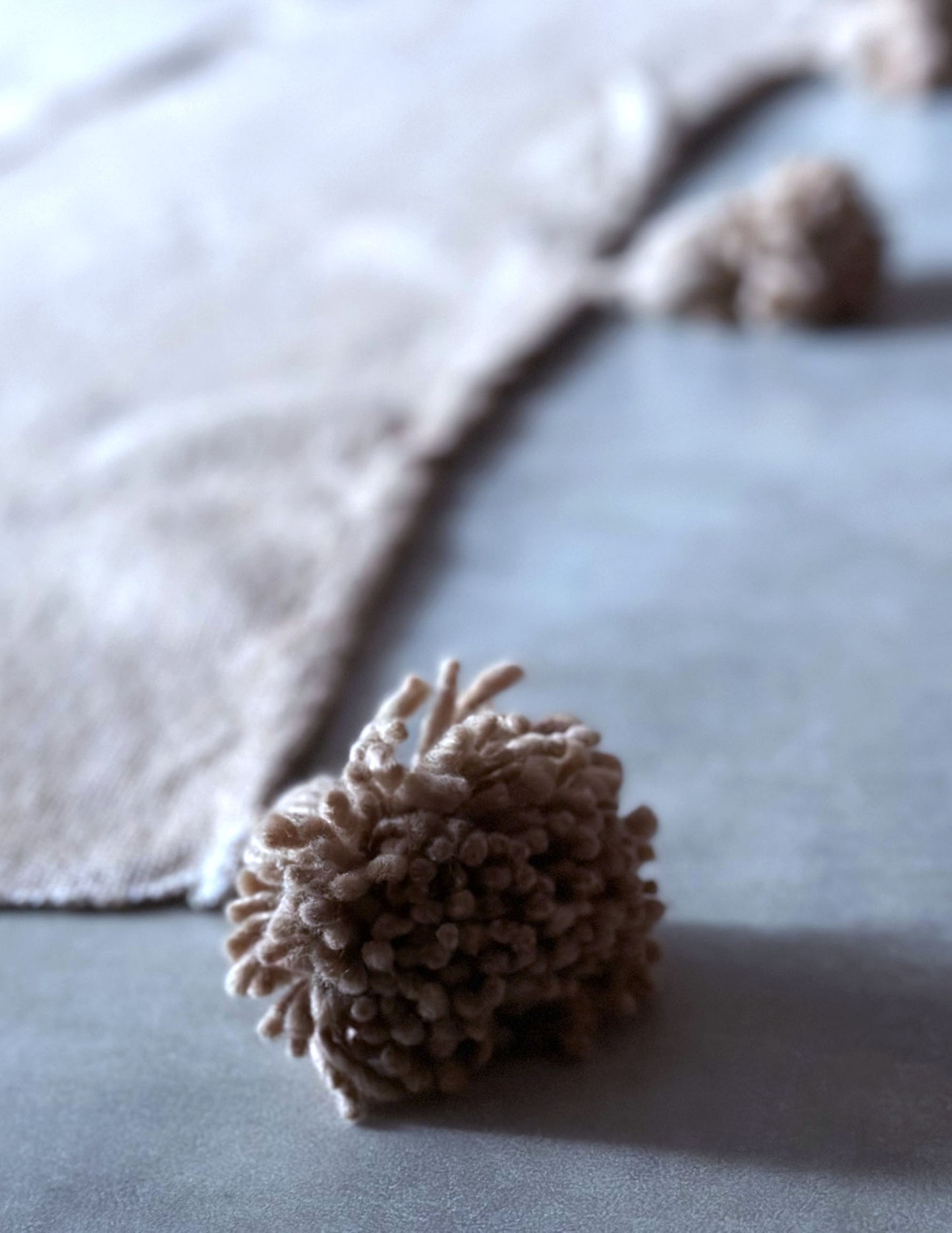 Pompom blanket (ノマド)