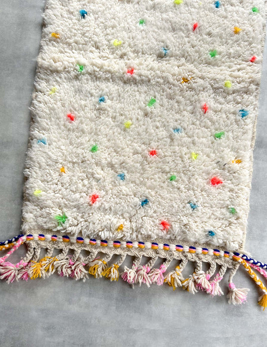 Dot rug
