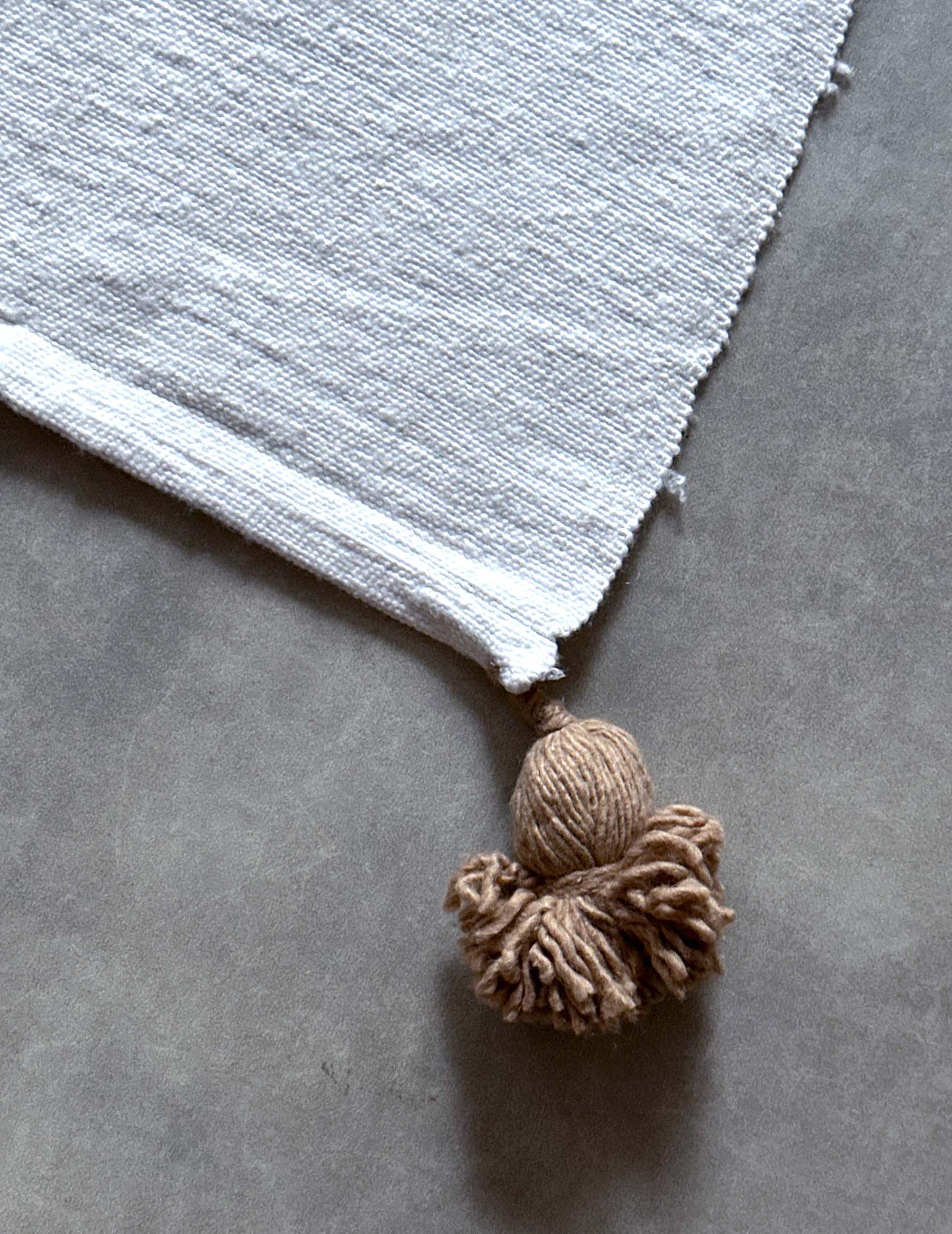 Pompom blanket (サンド)