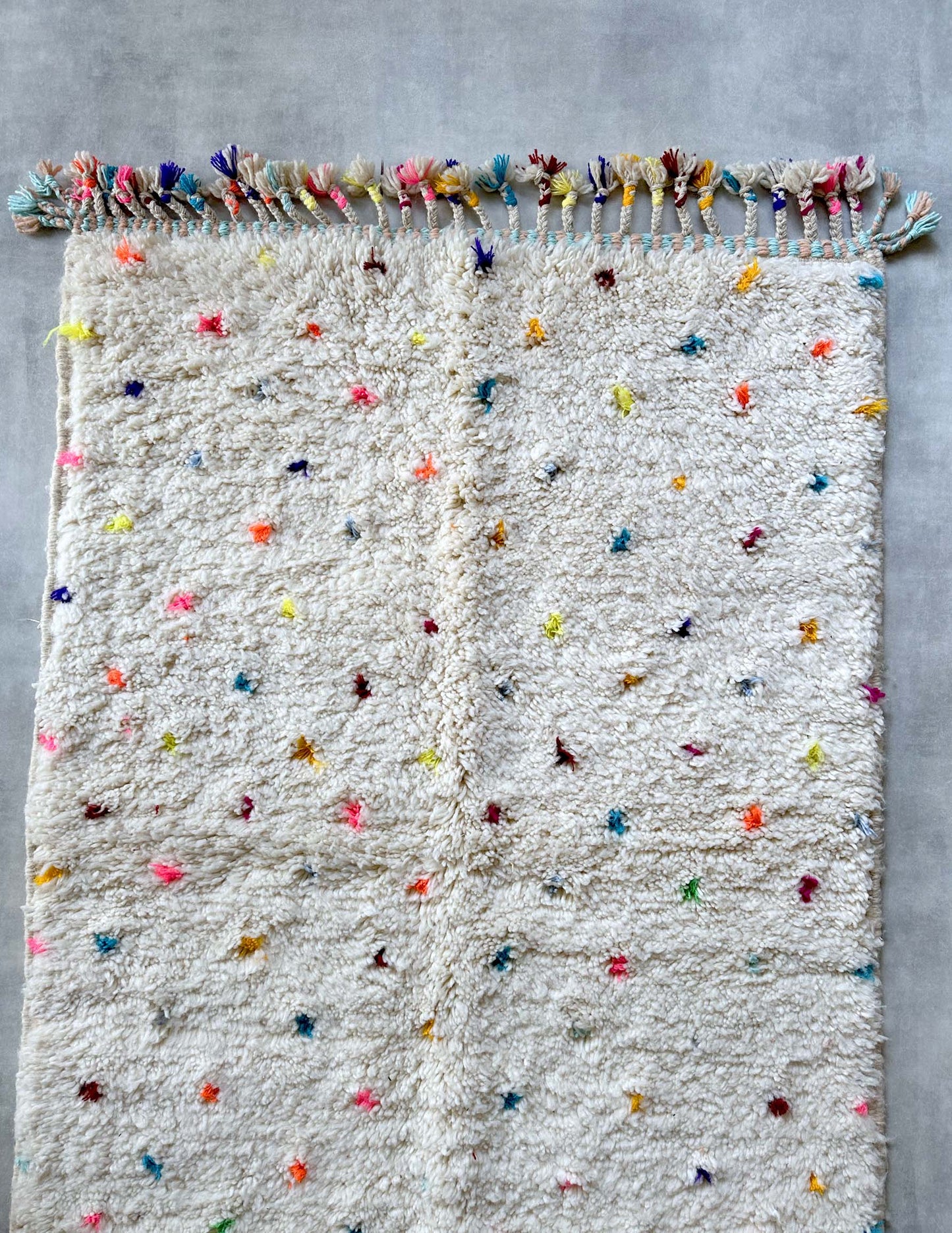 Dot rug