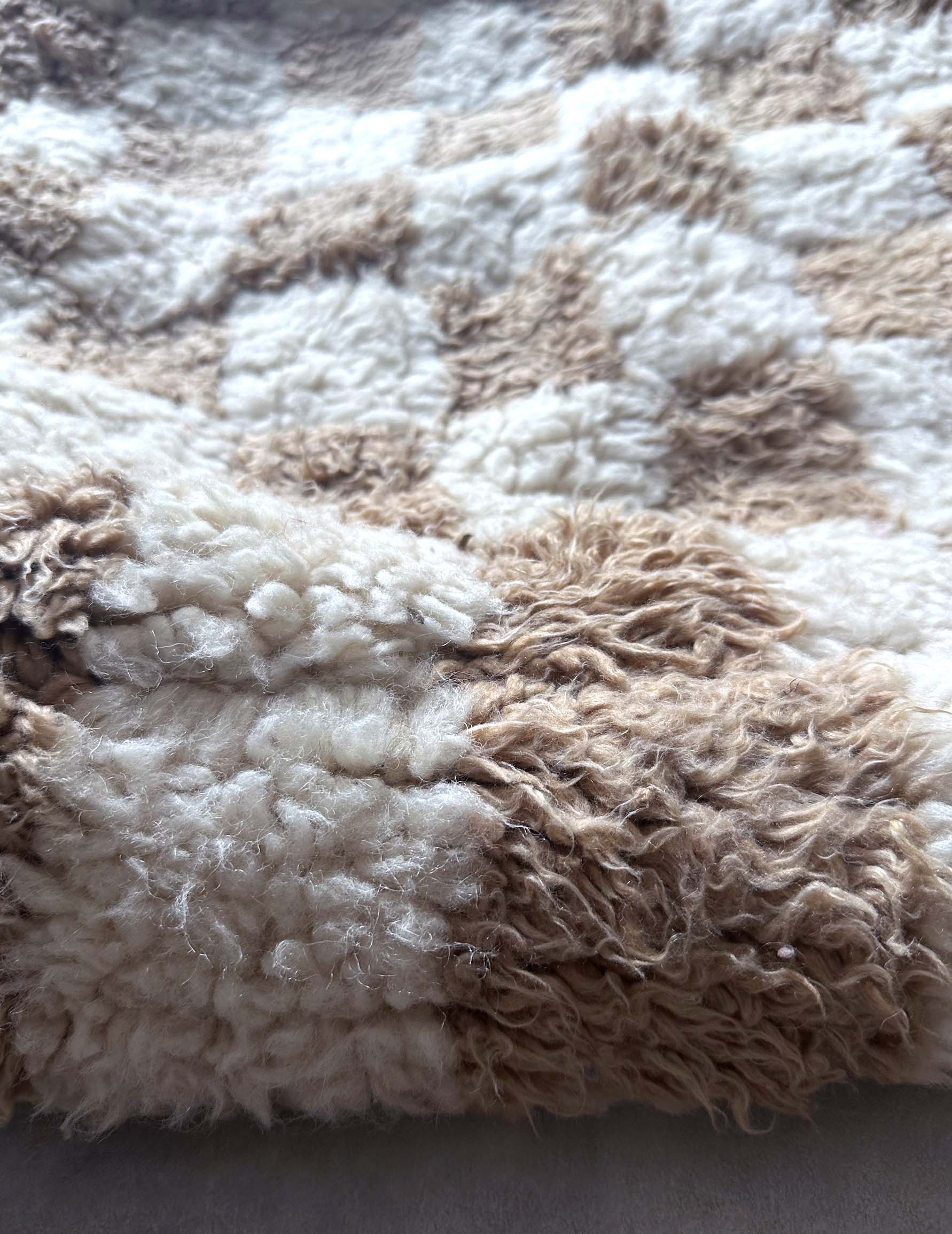 Checker Pouf – Zarabiya