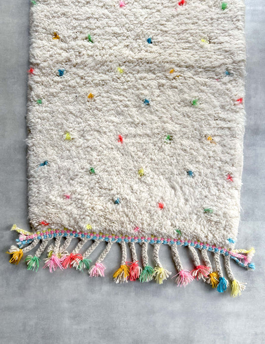 Dot rug