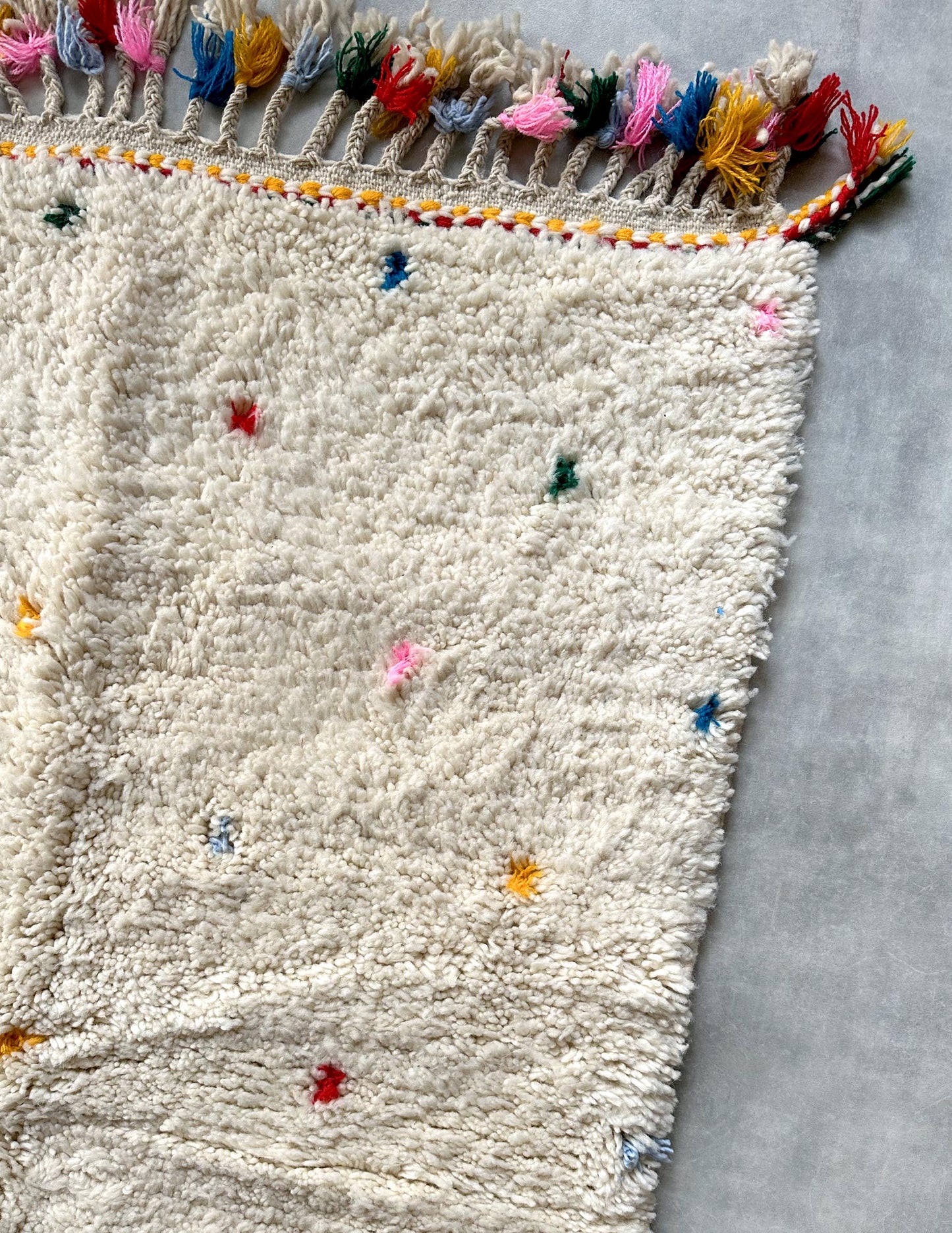 Dot rug